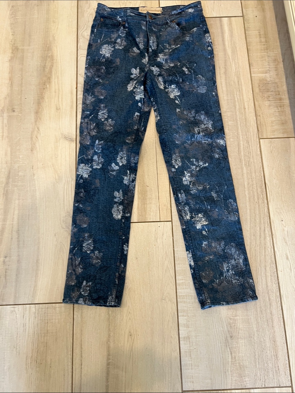 Soft Surroundings Navy Floral-Print Skinny Jeans
